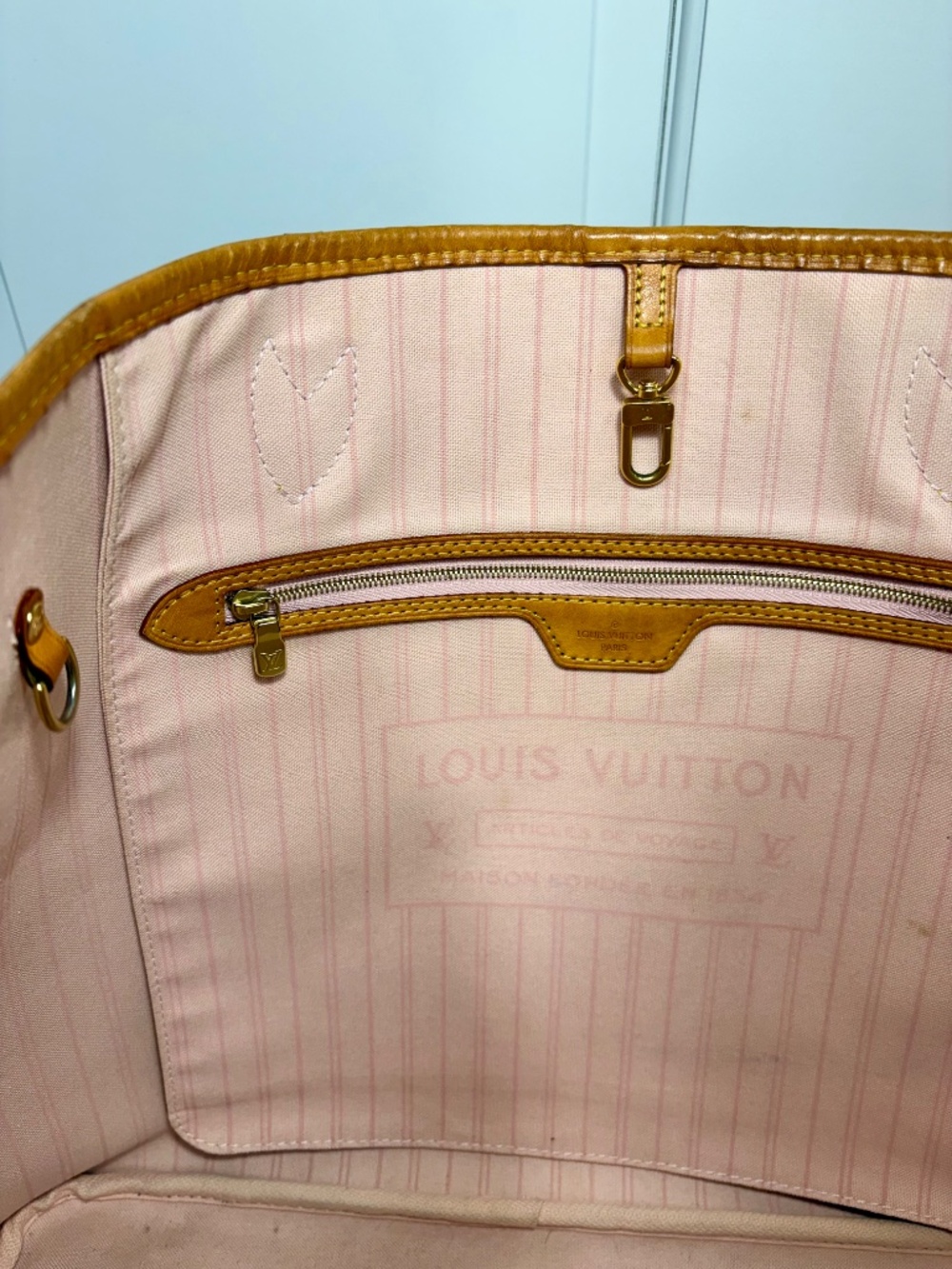 Louis Vuitton Neverfull GM Damier Azur with Pouch - Picture 11 of 15